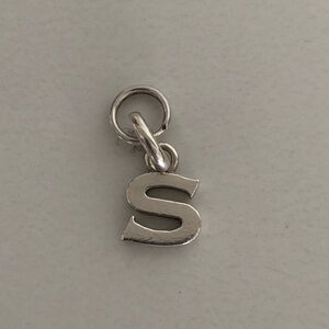 Links of London “S” initial bracelet or necklace charm